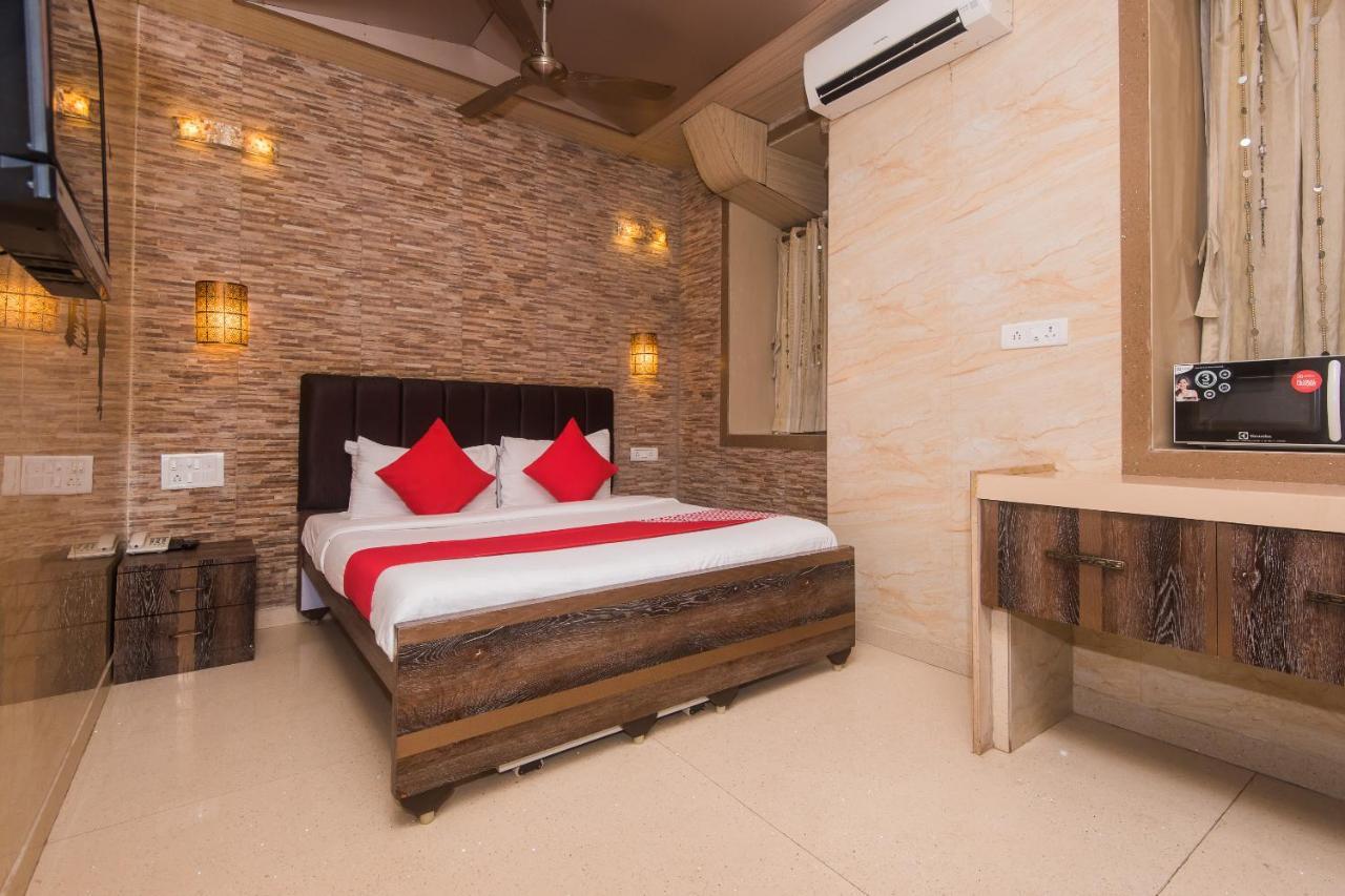 Hotel Oliver, Colaba Bombaj Zewnętrze zdjęcie